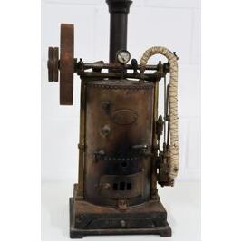 Antike Dampfmaschine ca. 1900