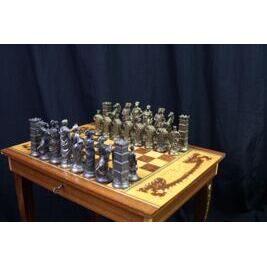 Schachtisch mit Spieluhr Antik