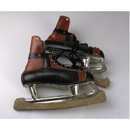Vintage Schlittschuhe