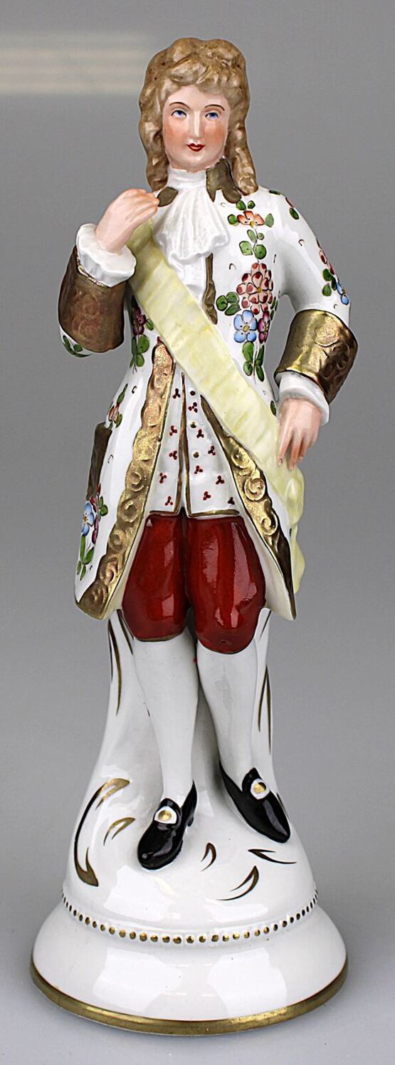Volkstedt Porzellanfigur Edelmann in historischer Kleidung